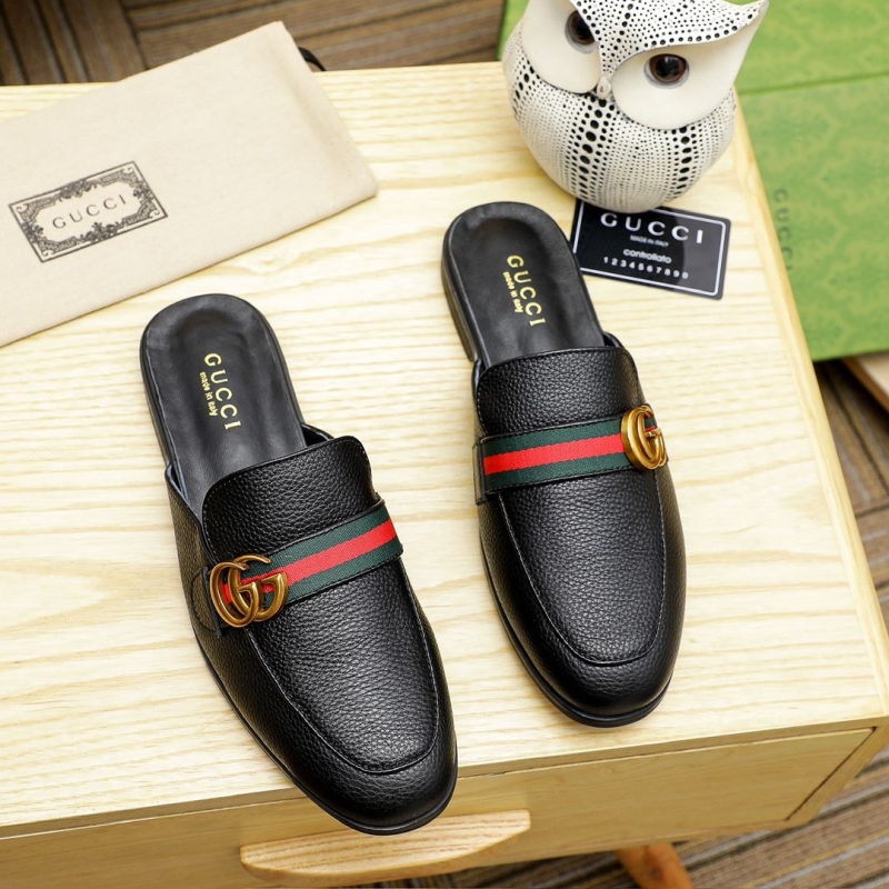 G*u*i slippers